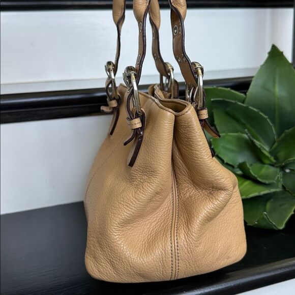 Tignanello Genuine LeatherShoulder Bag Convertible Cinch to Tote purse - Picture 4 of 7